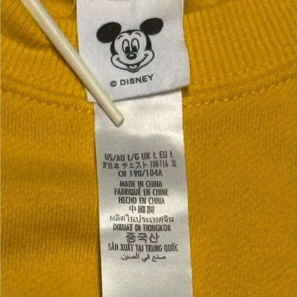 ๐ Disneyland Mickey Mouse Crewneck Sweatshirt (Yellow) ๐ - Picture 3 of 6